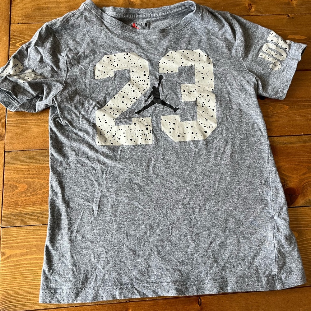 Jordan Kids Gray Graphic T-Shirt